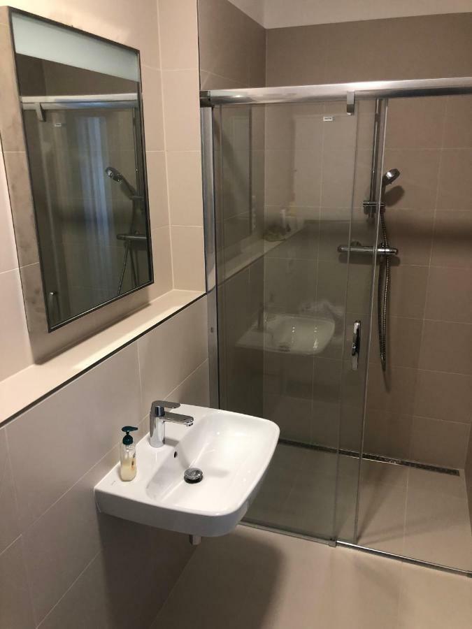 Luxury Apartment With Private Garden Прага Екстериор снимка